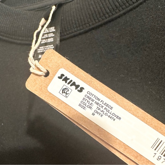 skims - cotton fleece crew neck pullover (onyx) - Picture 4 of 4